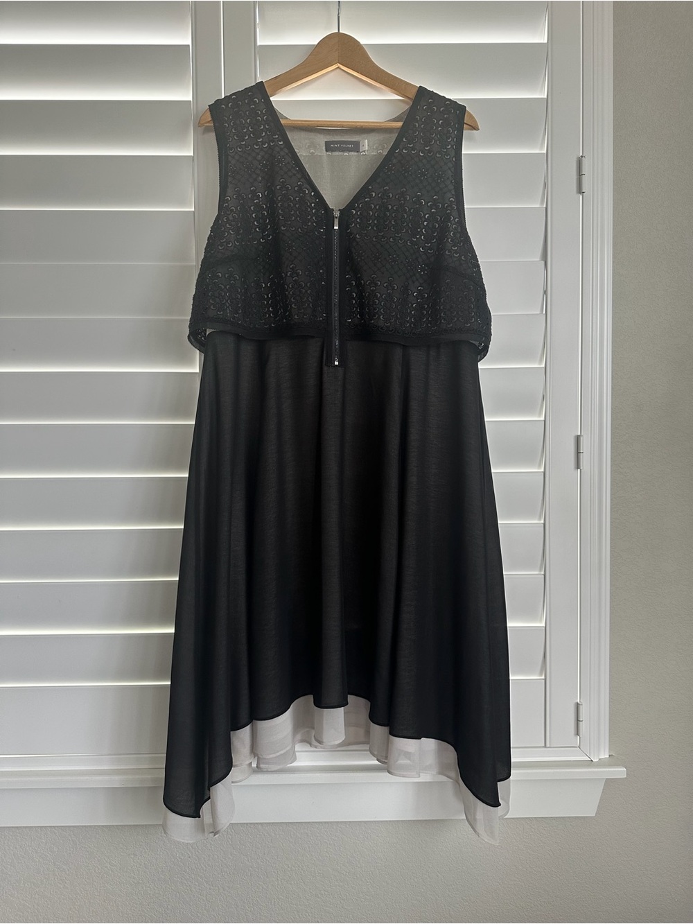 Sleeveless Black High-Low V-Neck Dress with Layered Bodice UK size 18